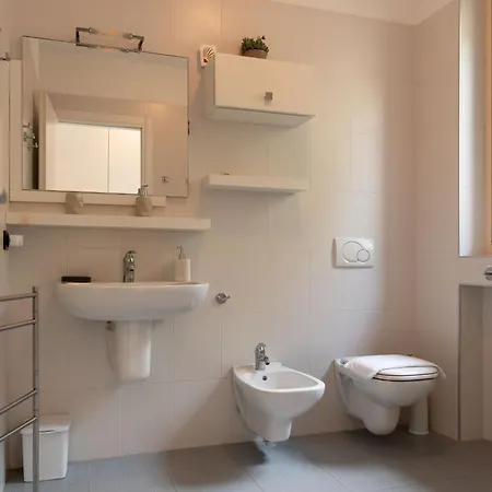 Holiday home Sant'anna Giardino - By Lovecomo Pianello Del Lario